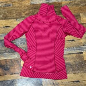 Lululemon Think Fast Pullover in Stripe Deepest Cranberry Size 6 Sweater Stretch